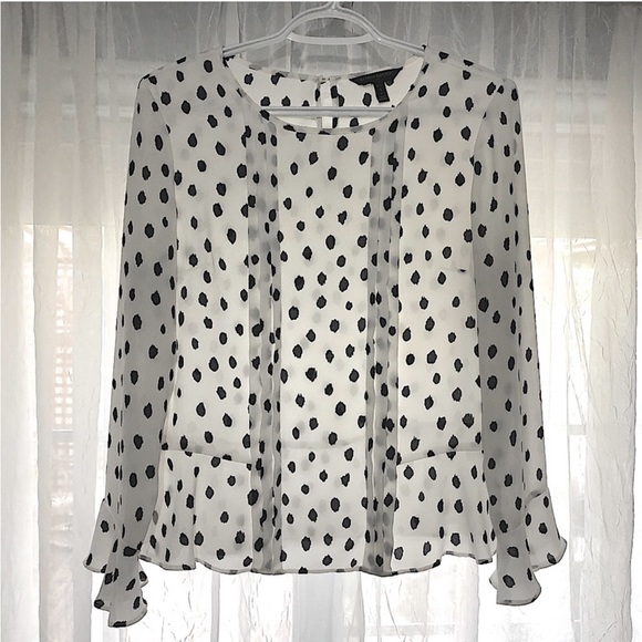 Banana Republic Dotted Blouse - Picture 4 of 9